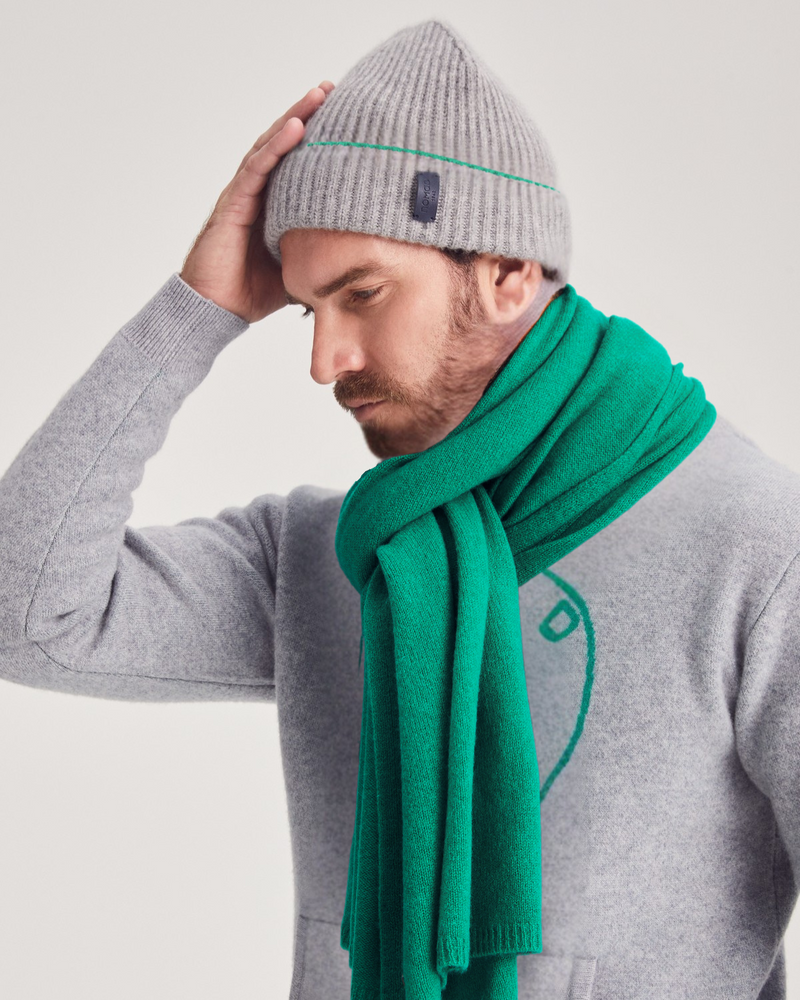 Man wearing Kennedy Travel wrap in Green