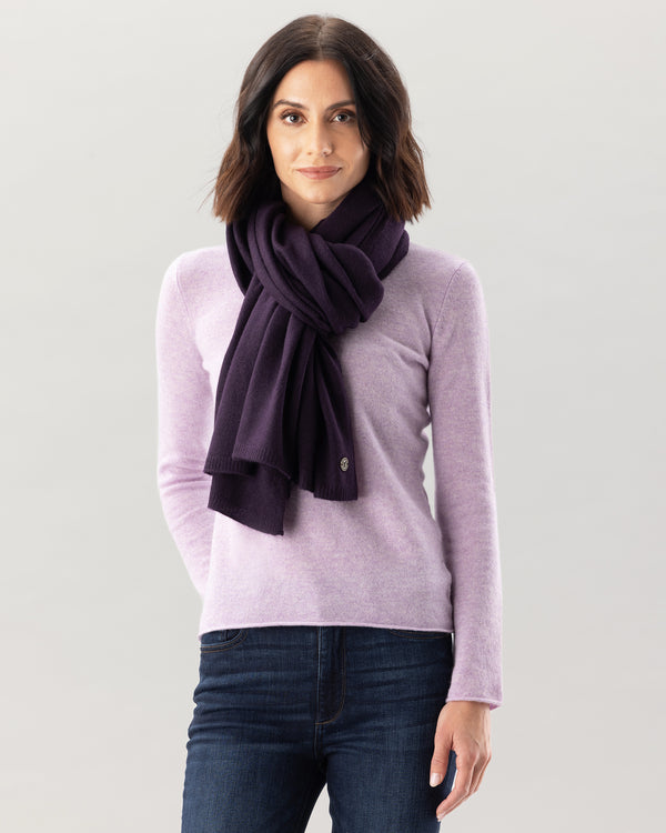 Woman wearing Kennedy Travel wrap in Currant