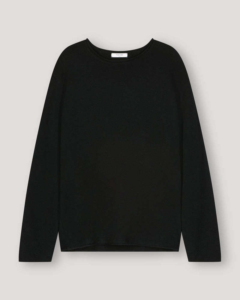 Nomad Sweater in black