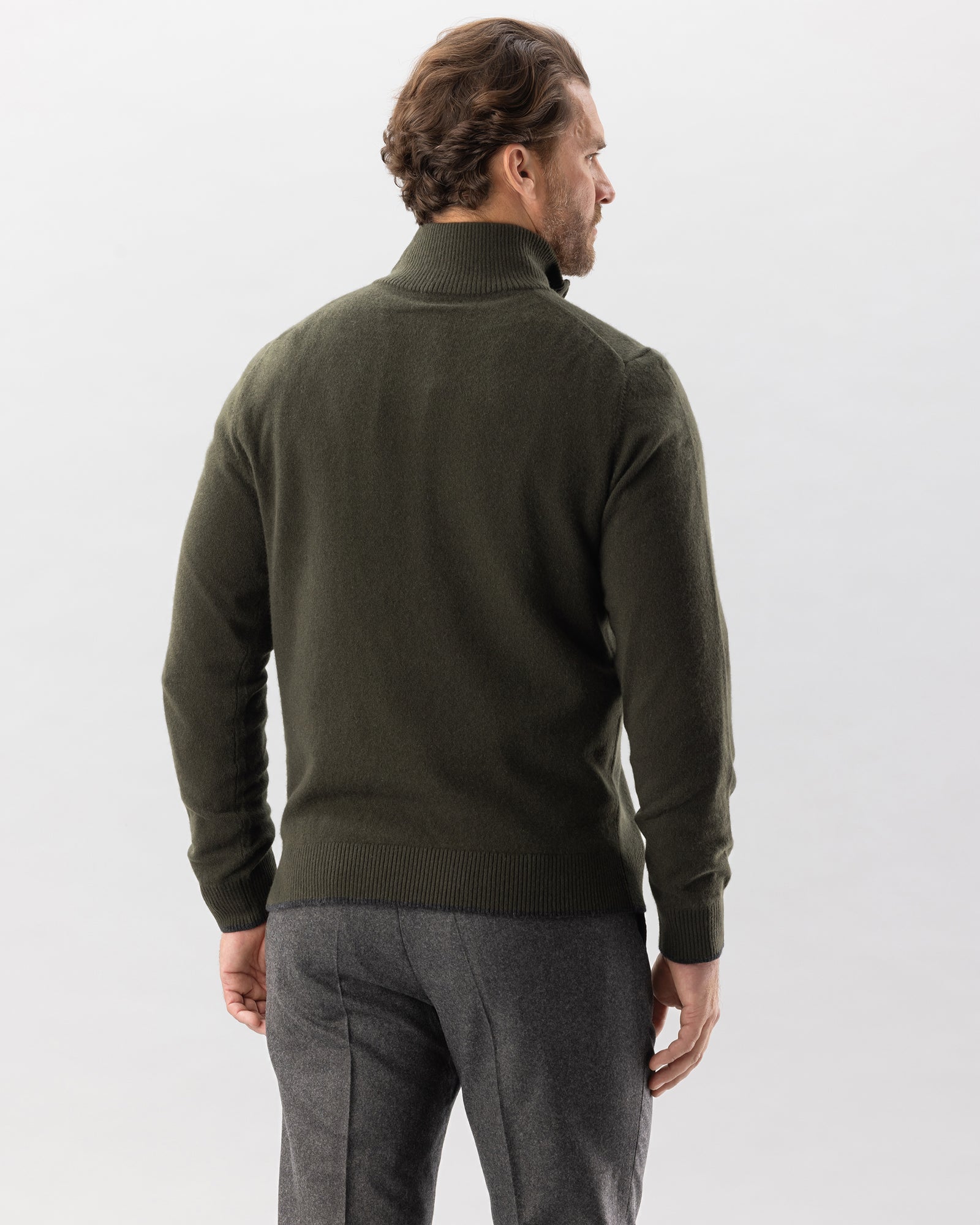 Cashmere Sweater for Men with Contrast Tipping & Leather Zip