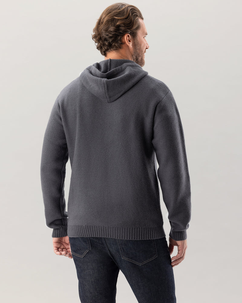 Man wearing Cadman sweater in Asphalt