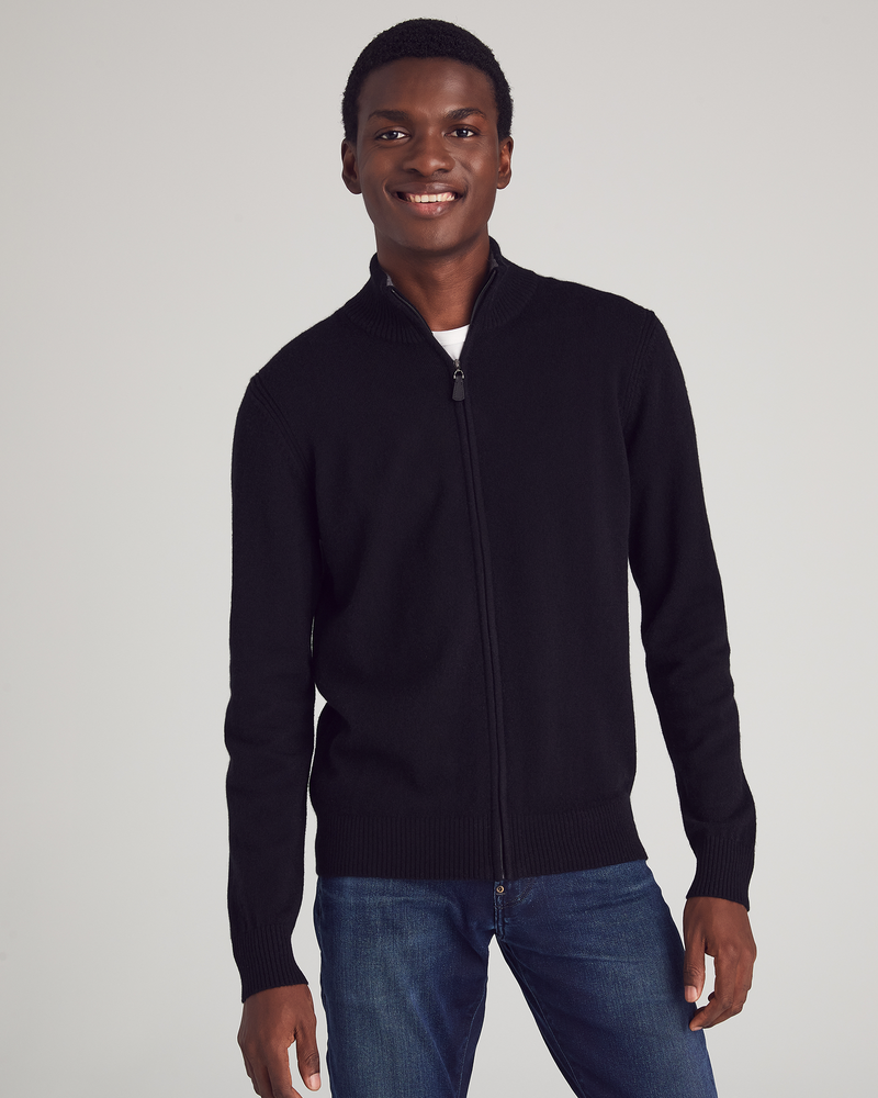 Man wearing Broome Cardigan in black